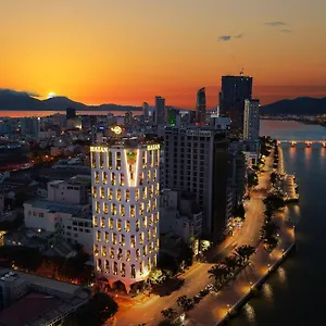 Haian Riverfront Hotel