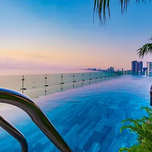 Peninsula Da Nang